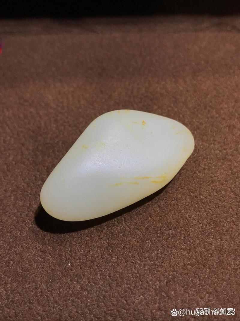 问道天然玉真假怎么看？老玩家教你几招实用技巧！